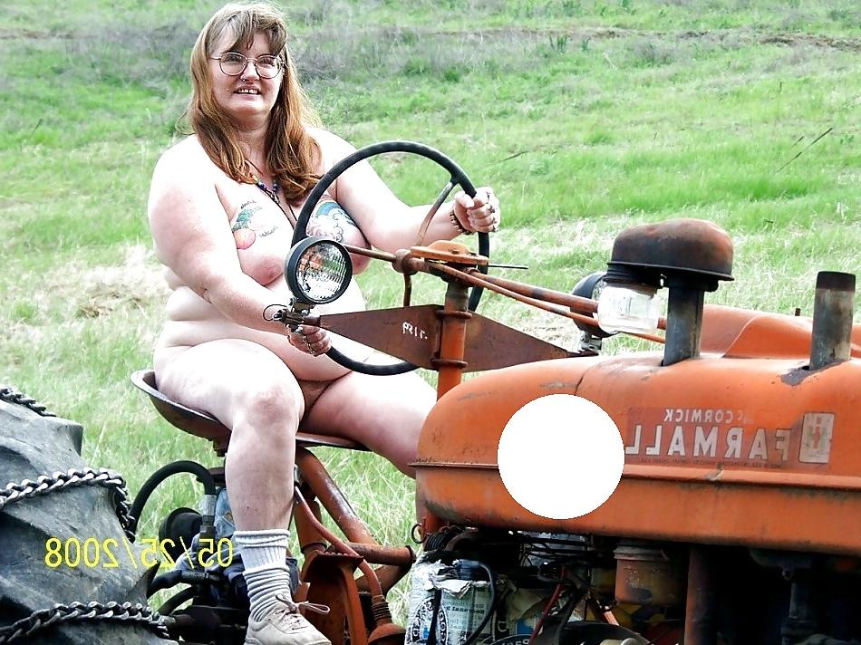 25P Tractor sluts and babes