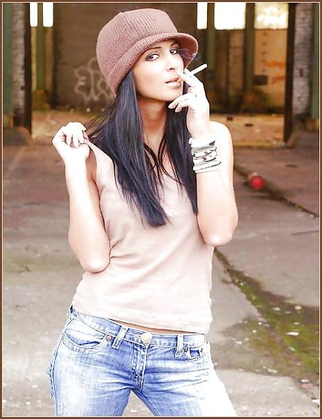 25P Smoking Babes - Hats Off To Smokers