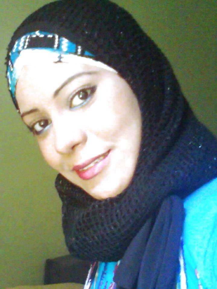 25P Arab Egyptian Girls 