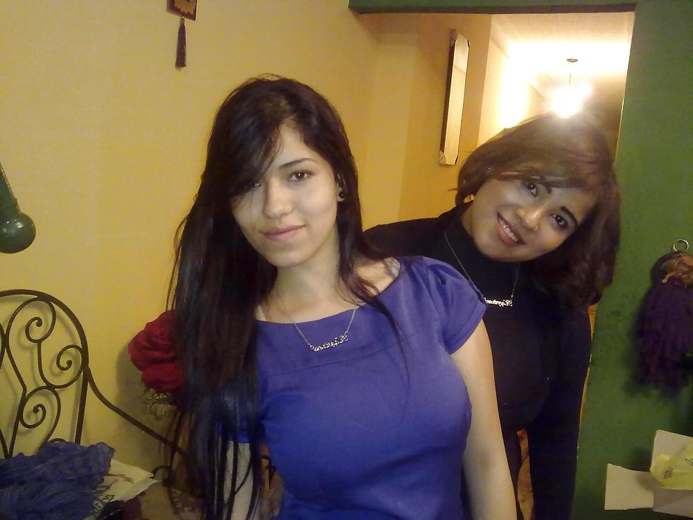 25P Arab Egyptian Girls 