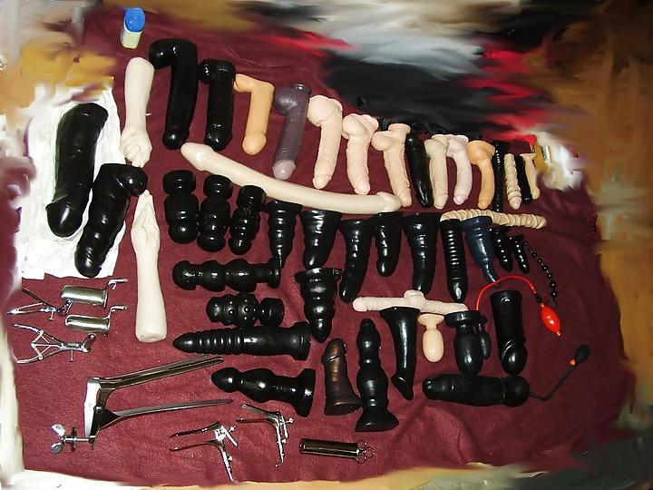 15P Gaping toy