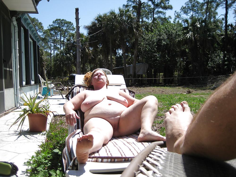 7P Big boobs in the garden