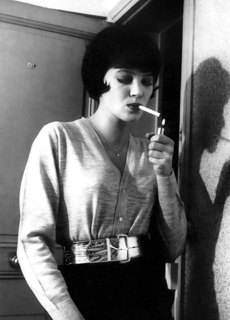 25P Smoking Babes - Vintage & Retro