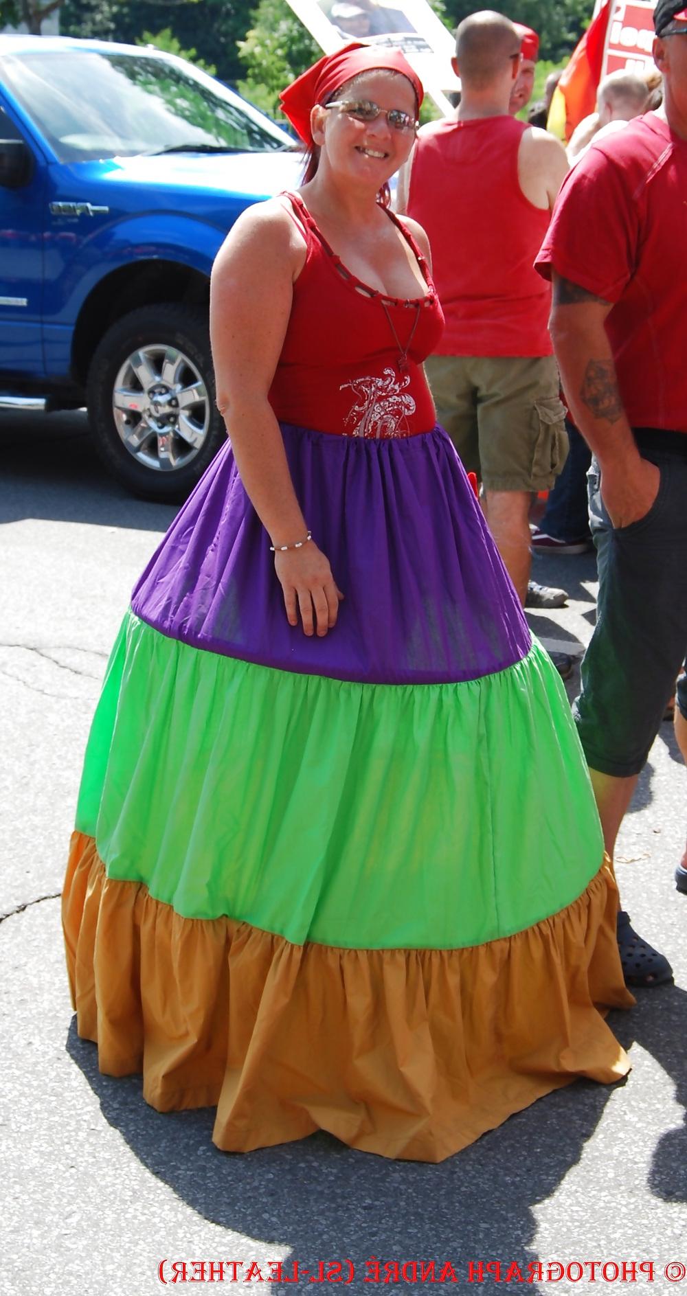 25P GAY PARADE MONTREAL (PART 2) 
