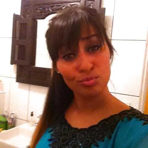 20P Beurette Visage a Sperme