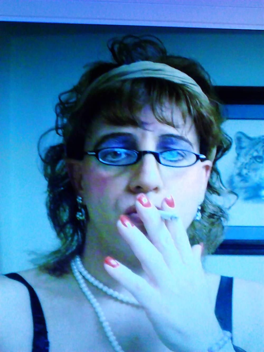 7P Close-ups and smoking