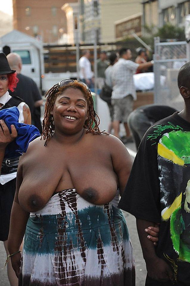 20P Mature women with saggy tits 10.