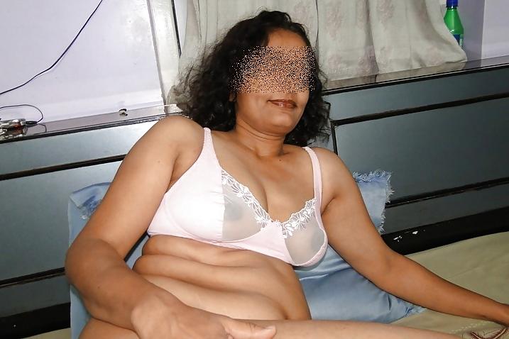 25P Indian Aunty