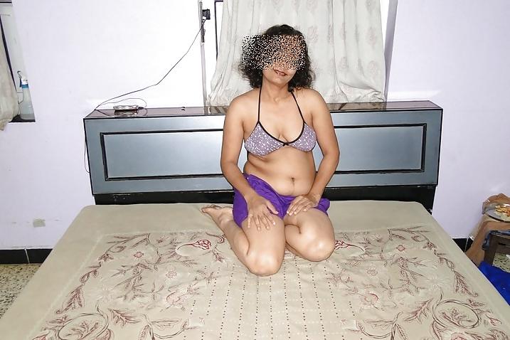 25P Indian Aunty