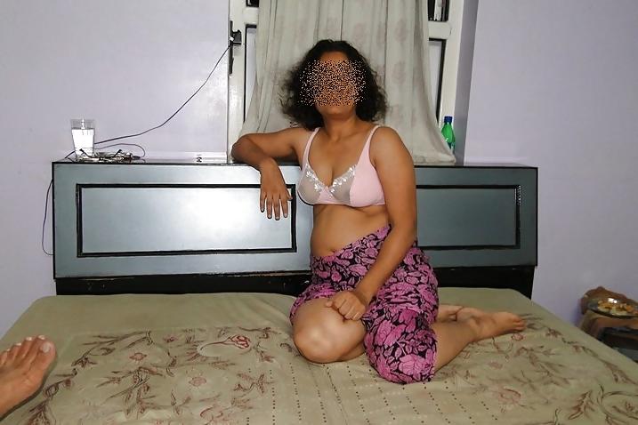 25P Indian Aunty