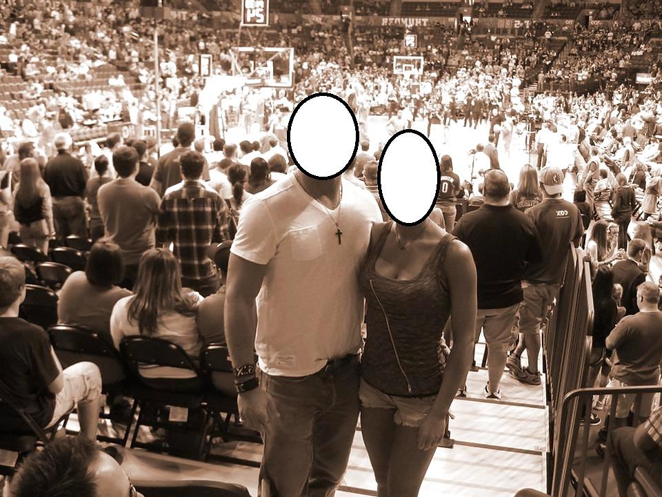 4P Being a bull for an athlete couple