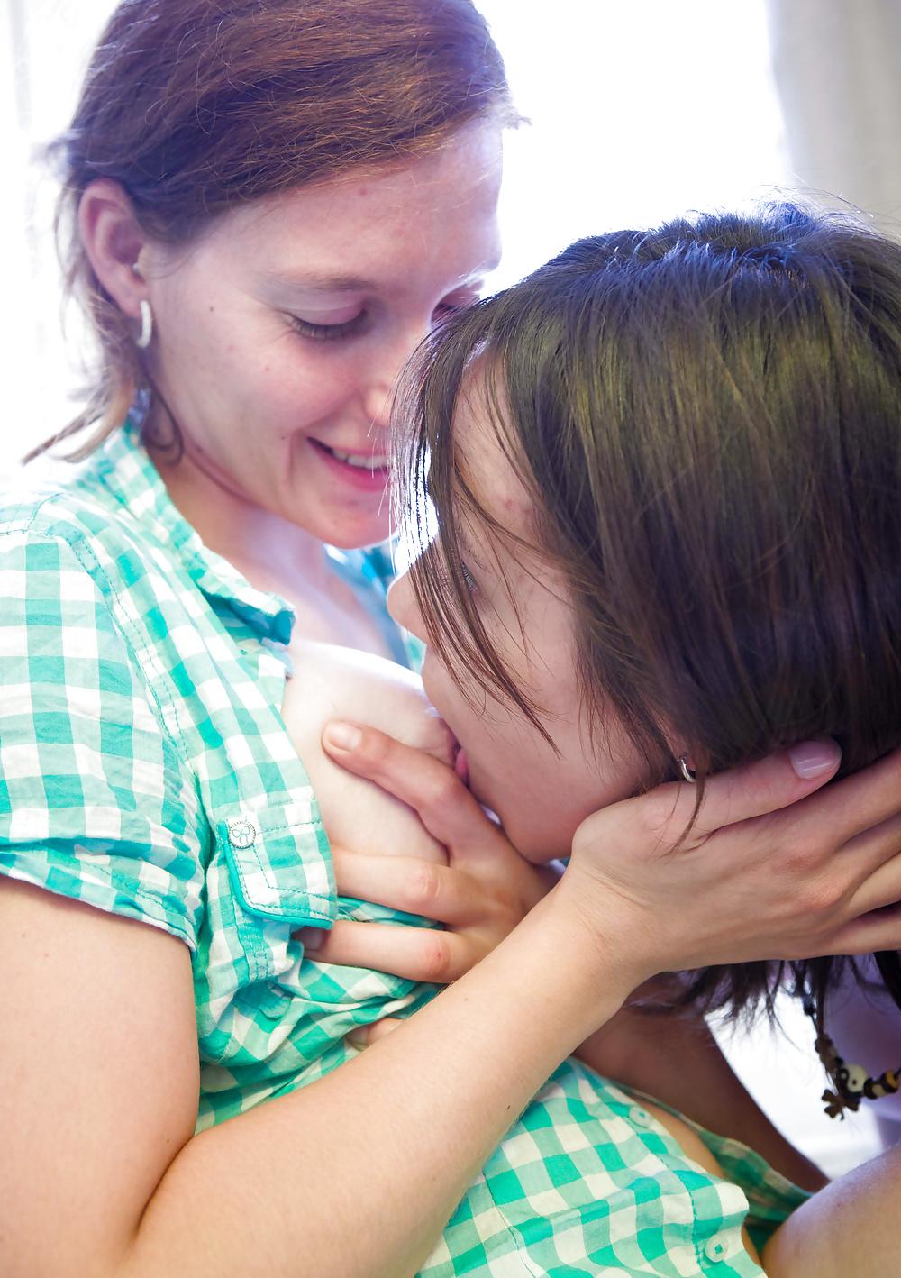 25P Photoshoot for a Lesbian Scene