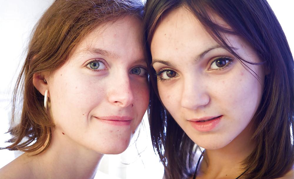 25P Photoshoot for a Lesbian Scene