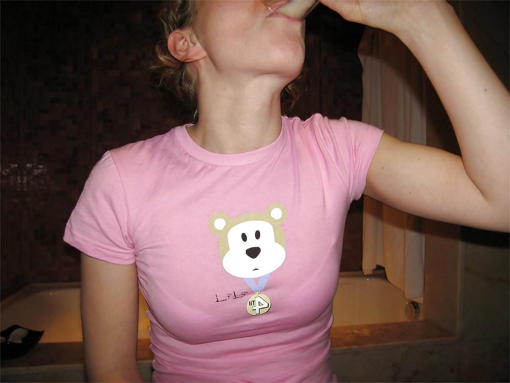 25P Hockey - girl likes sperm