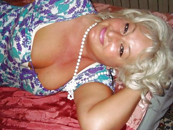 25P Big boobs ,granny,beautiful,