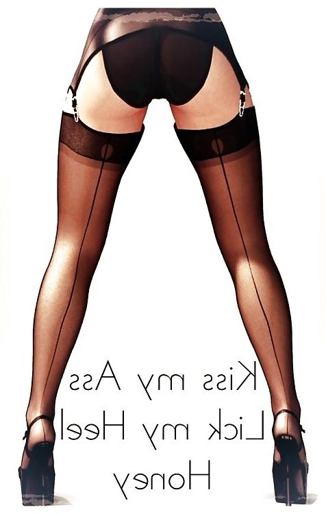 25P Garter Belt and Stockings Set It Off