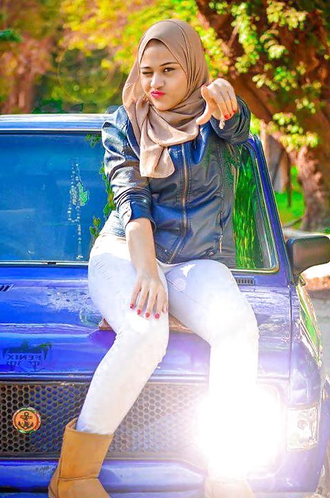 10P Beurette Hijab