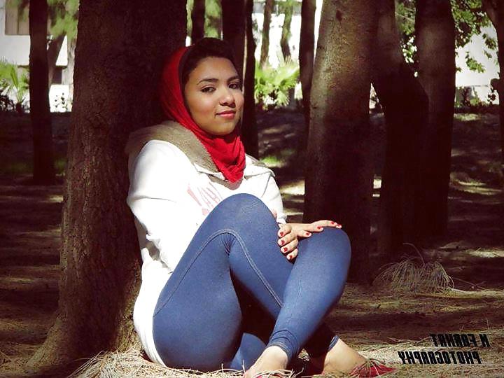 10P Beurette Hijab