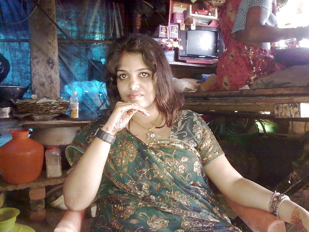 25P Indian Aunty Outdoor