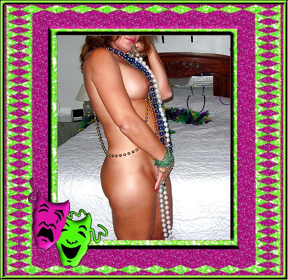 25P Mardi Gras princess awaits her prince (Tim)
