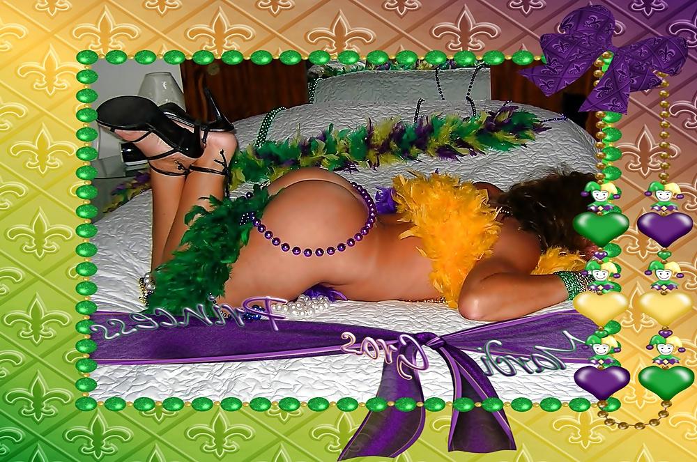 25P Mardi Gras princess awaits her prince (Tim)