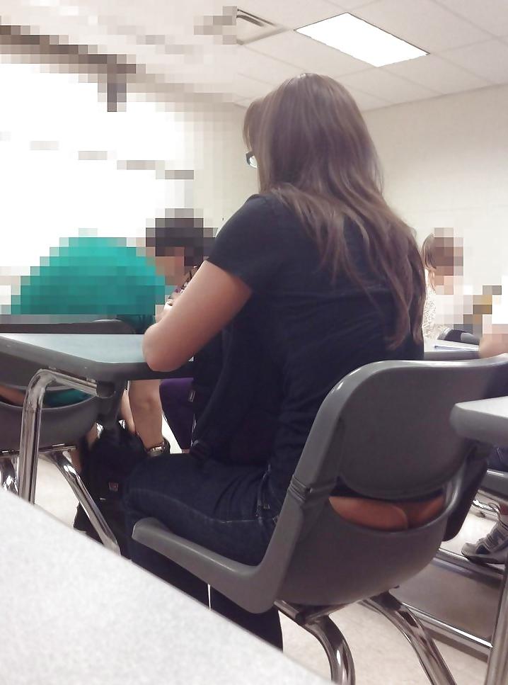 10P University Ass Crack