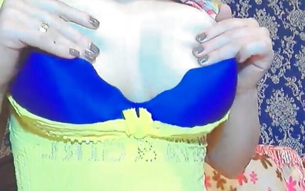 22P Hot Arab Super Beurette Webcam