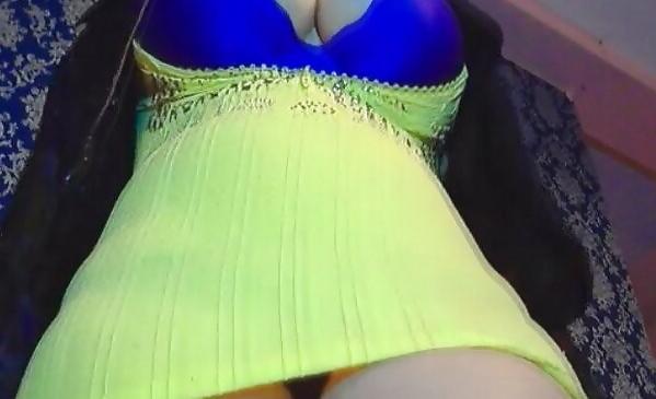 22P Hot Arab Super Beurette Webcam
