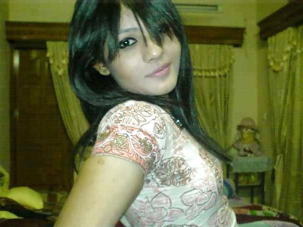 25P Bangladeshi and indian girl part 2