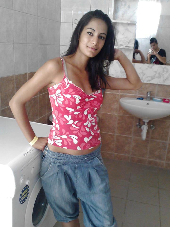 25P Hungarian girls, women (not nude) 01
