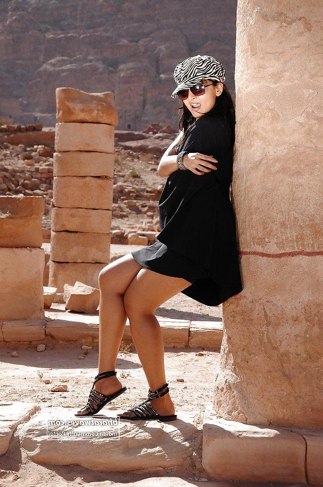 12P HOT Indian Actresses
