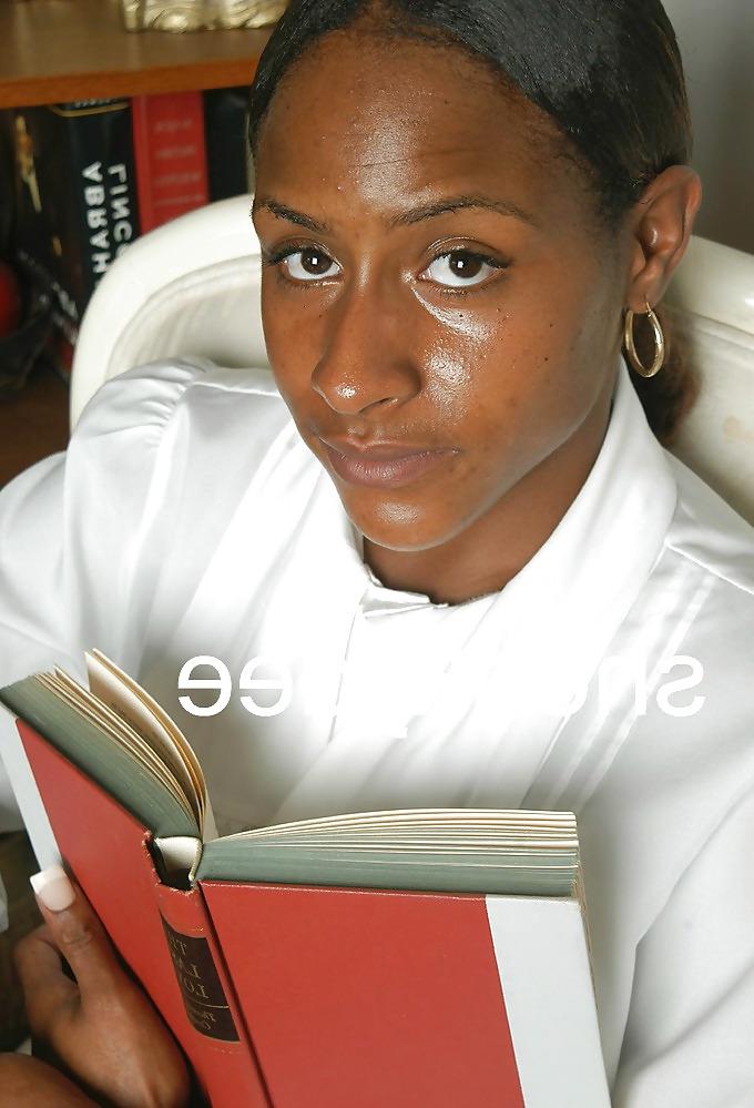 20P PRETTY HOOD EBONY BABE FROM COMPTON 3