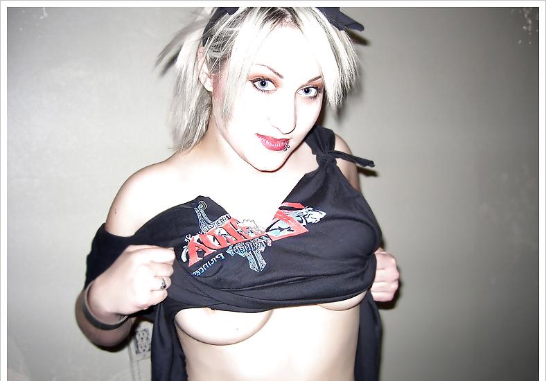 25P Cute Emo Punk Alt Babes Part 1
