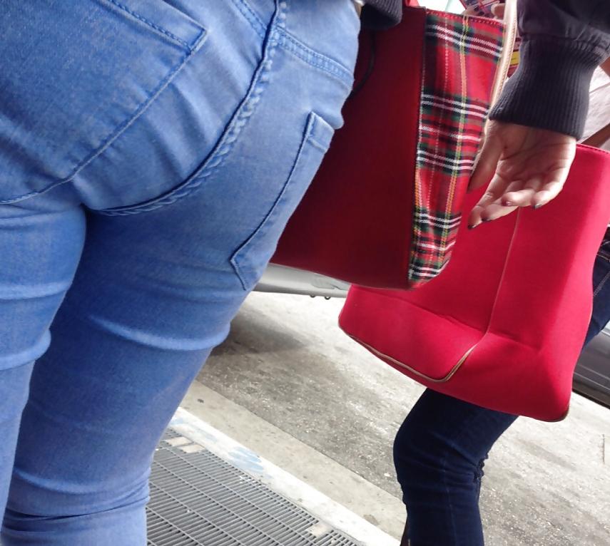 25P Malaysian Booties