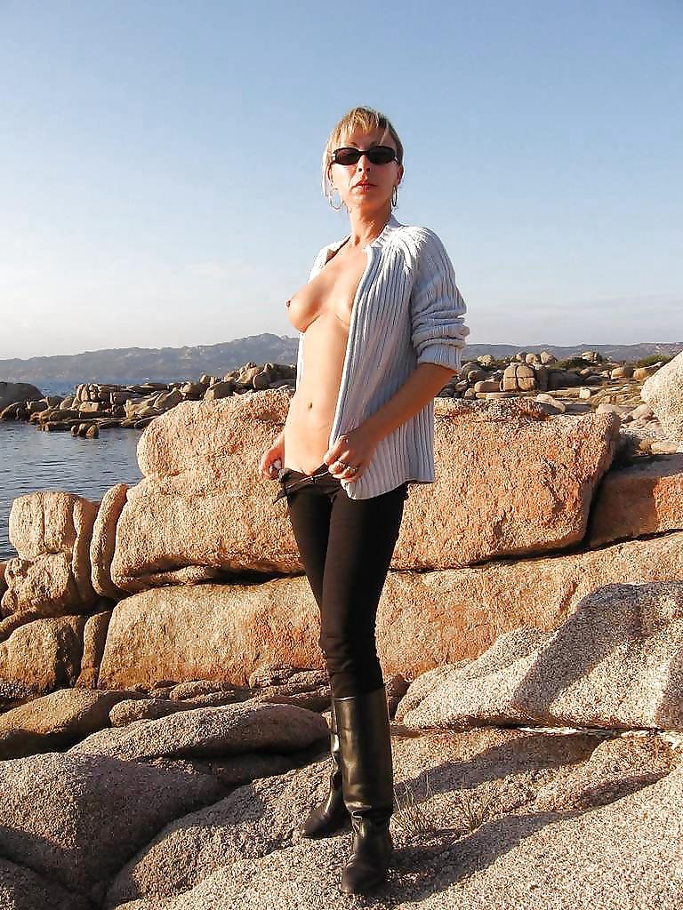 19P Sexy girls in riding boots