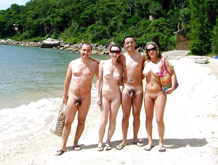 20P Naked couple 33.