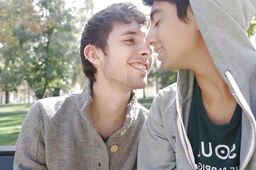 25P Gay Friends And Lovers