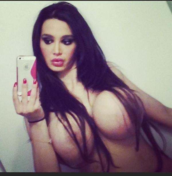 22P Silicon Tits