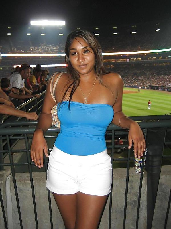 20P Sexy Indian Desi Babes 