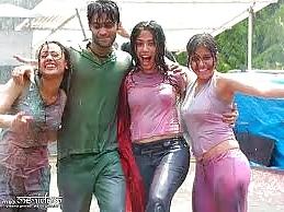 13P Sexy Indian girls playing Holi (100% real)