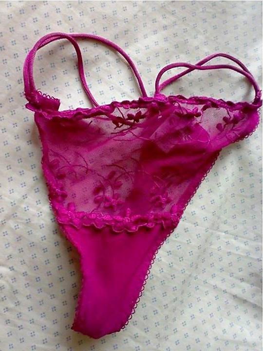 19P Turkish married Emine
