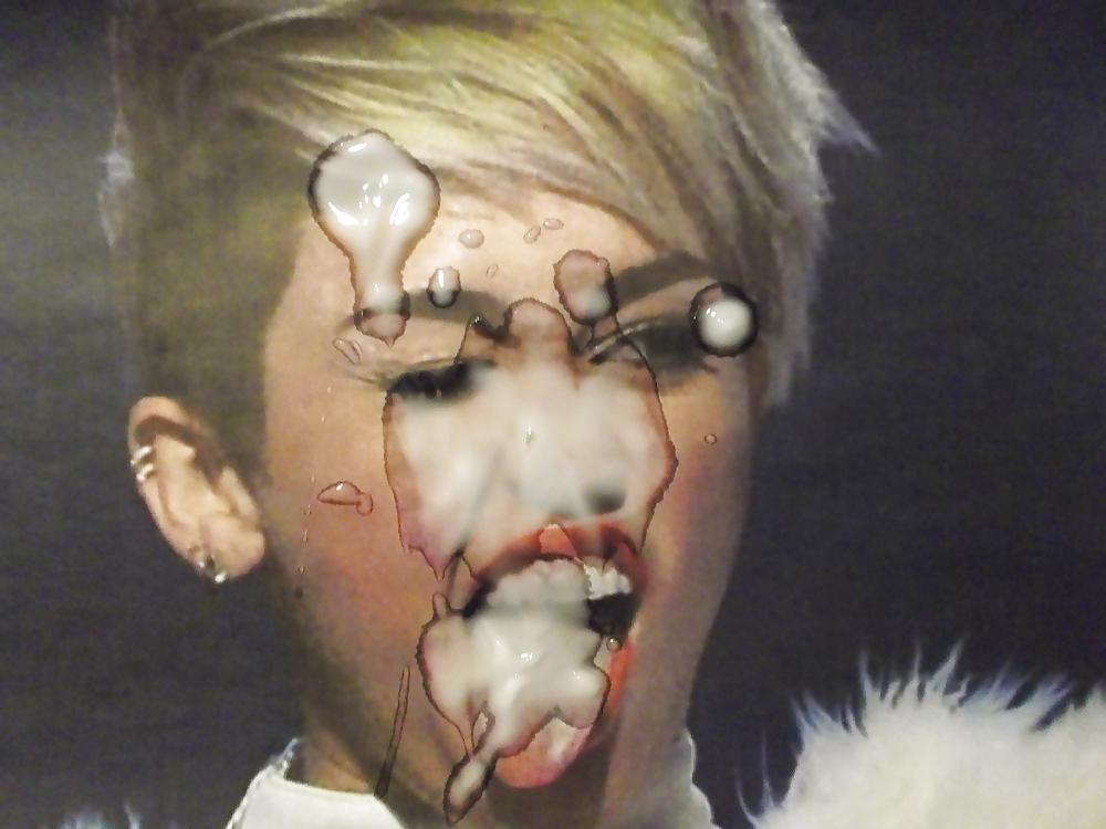 5P Miley Cyrus Massive Jizzbomb Tribs