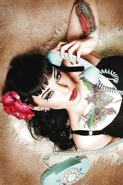 10P Tattoo Babes