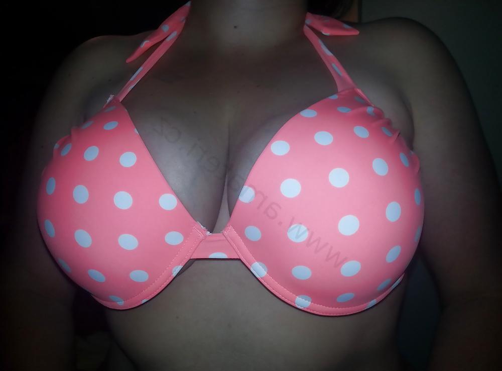12P Big Beautiful Women with BIG BOOBS