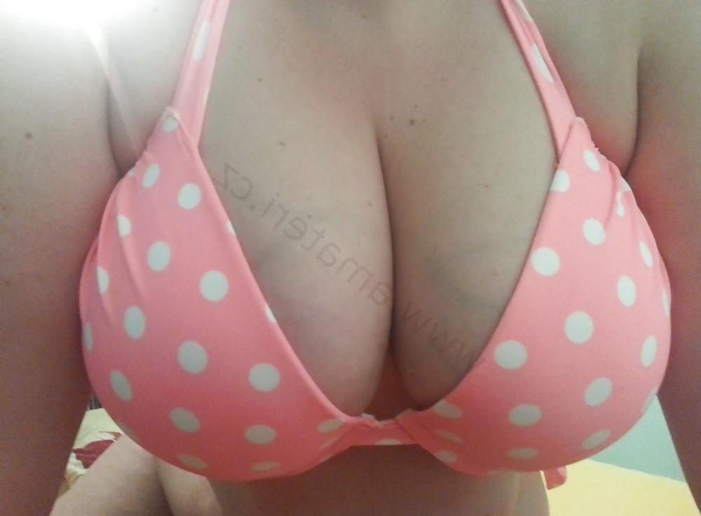 12P Big Beautiful Women with BIG BOOBS