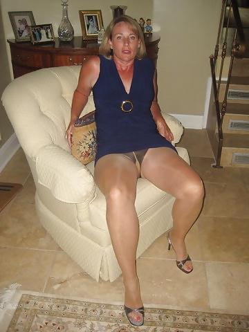 10P Kim Florida Pantyhose MILF