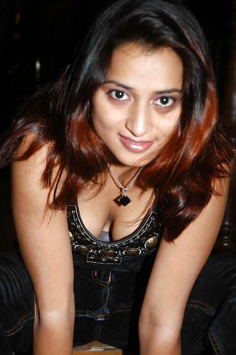 25P Hot Indian Desi Babes 