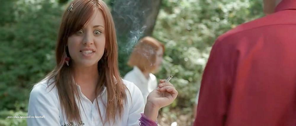 25P Kaley Coucco Smoking