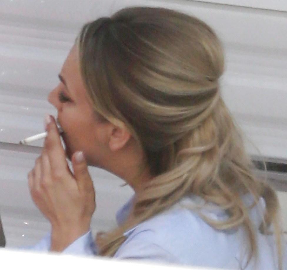 25P Kaley Coucco Smoking