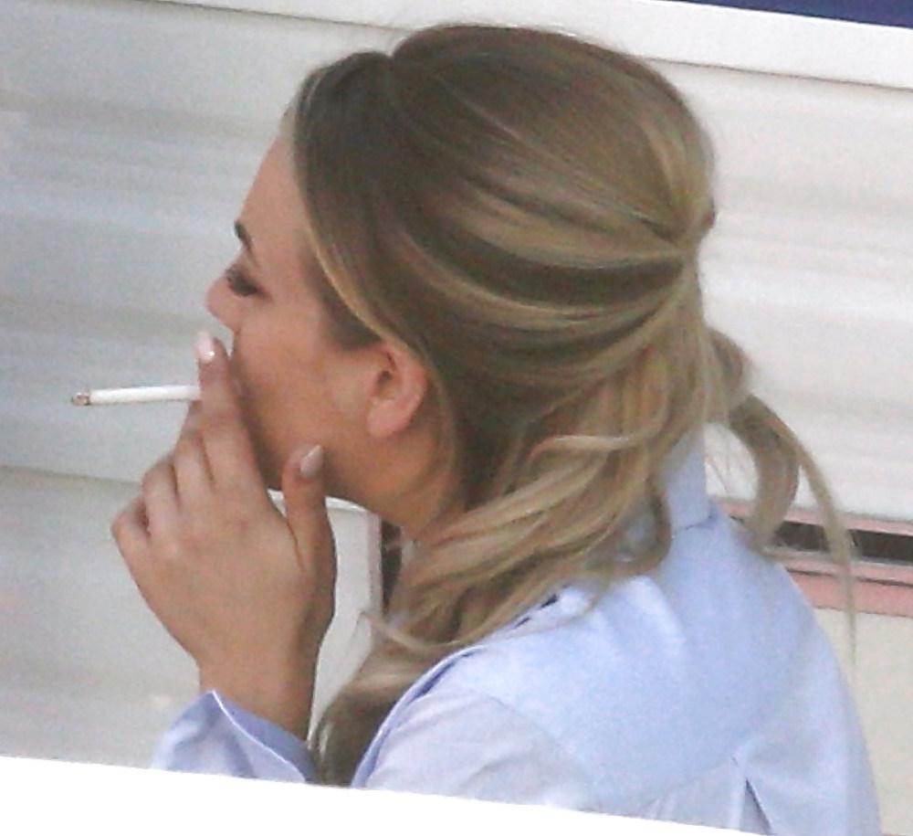 25P Kaley Coucco Smoking